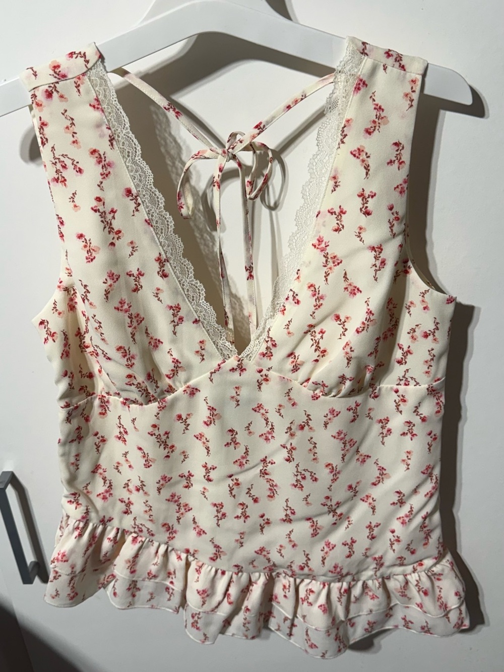 Women’s Wild Fable Extra Small Floral Asymmetrical Sleeveless Blouse Tank New